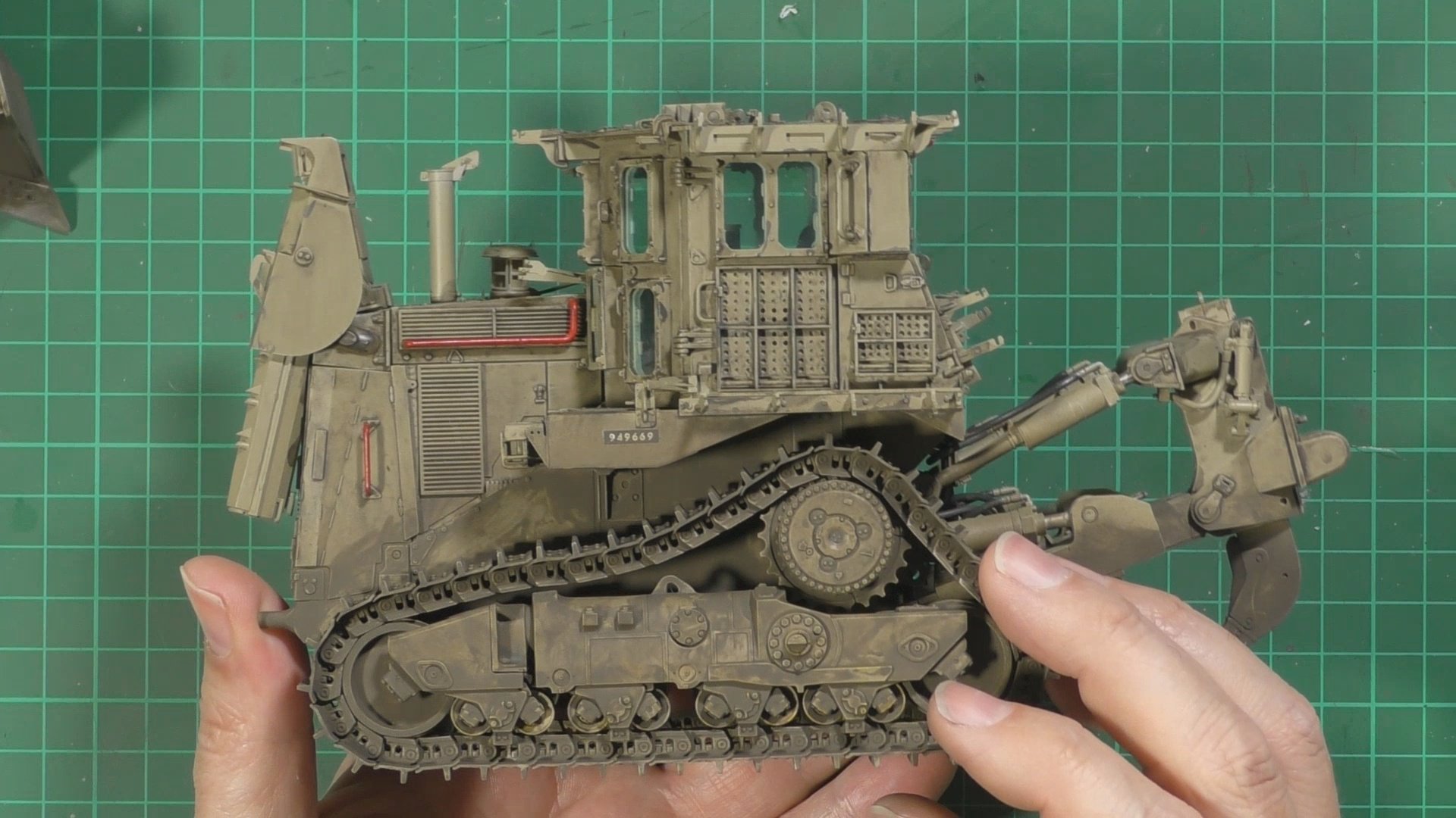 Meng 1/35 D9R Dozer Part 9 — Flory Models